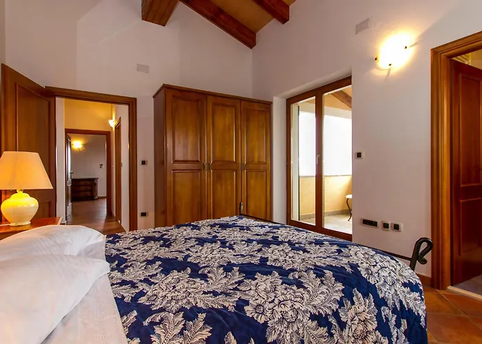 Awesome In Vikendica *