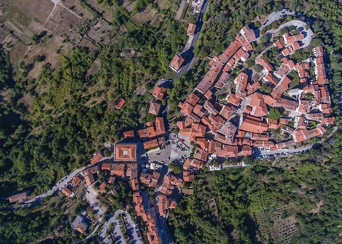 Awesome In Vikendica *